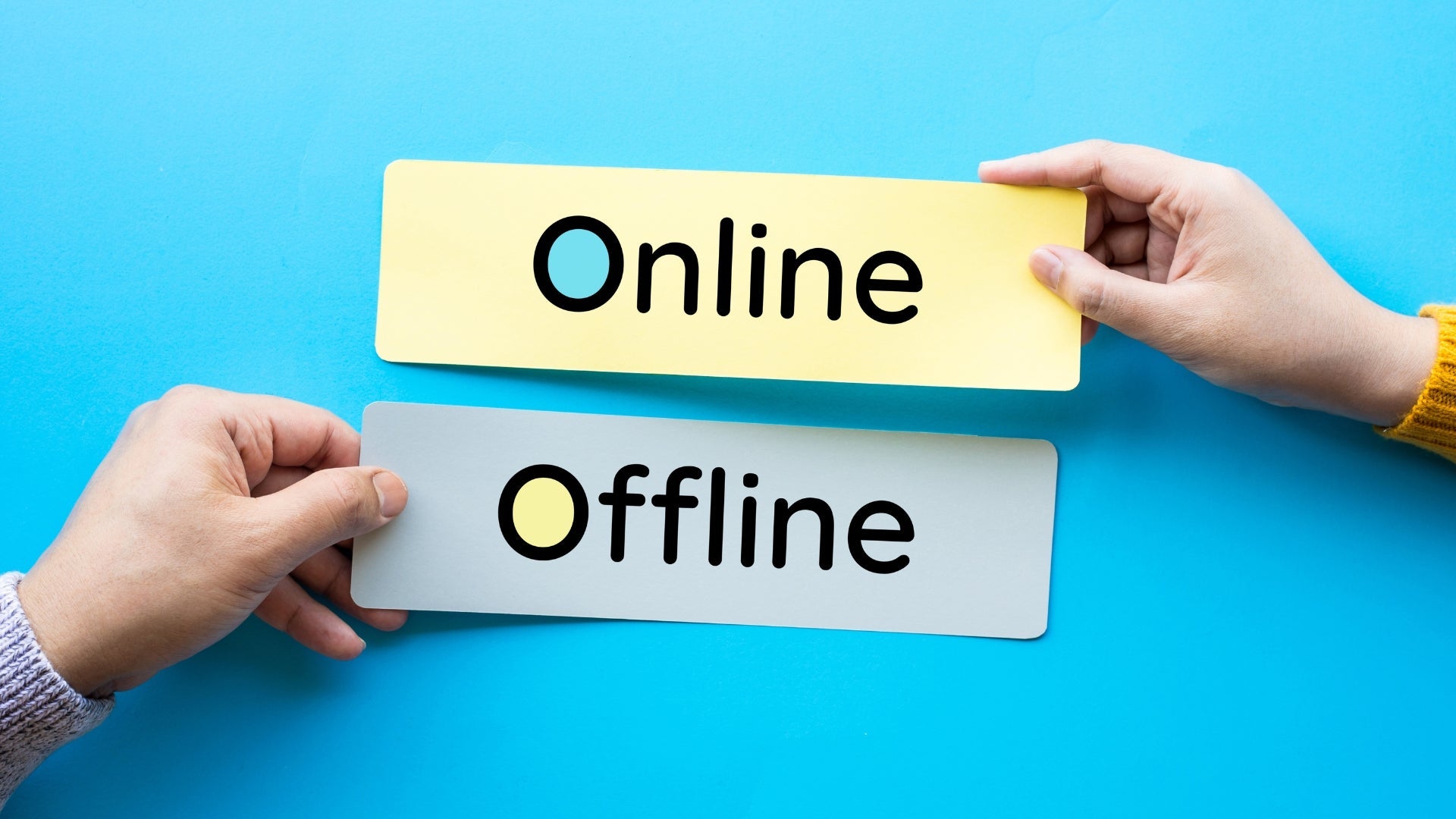 Blending Online and Offline Strategies to Maximize Campaign Success